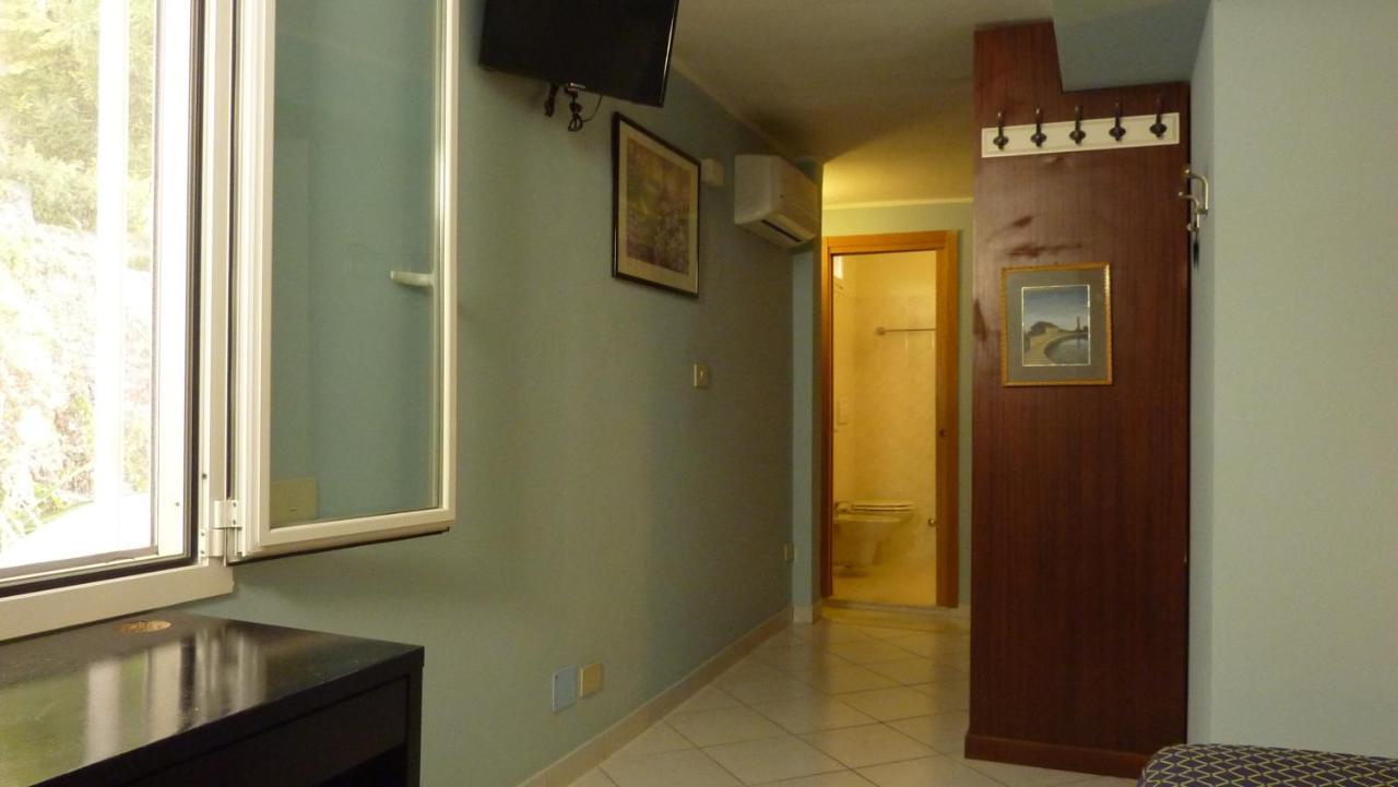Hotel La Perla Del Capo Ospedaletti Exteriér fotografie