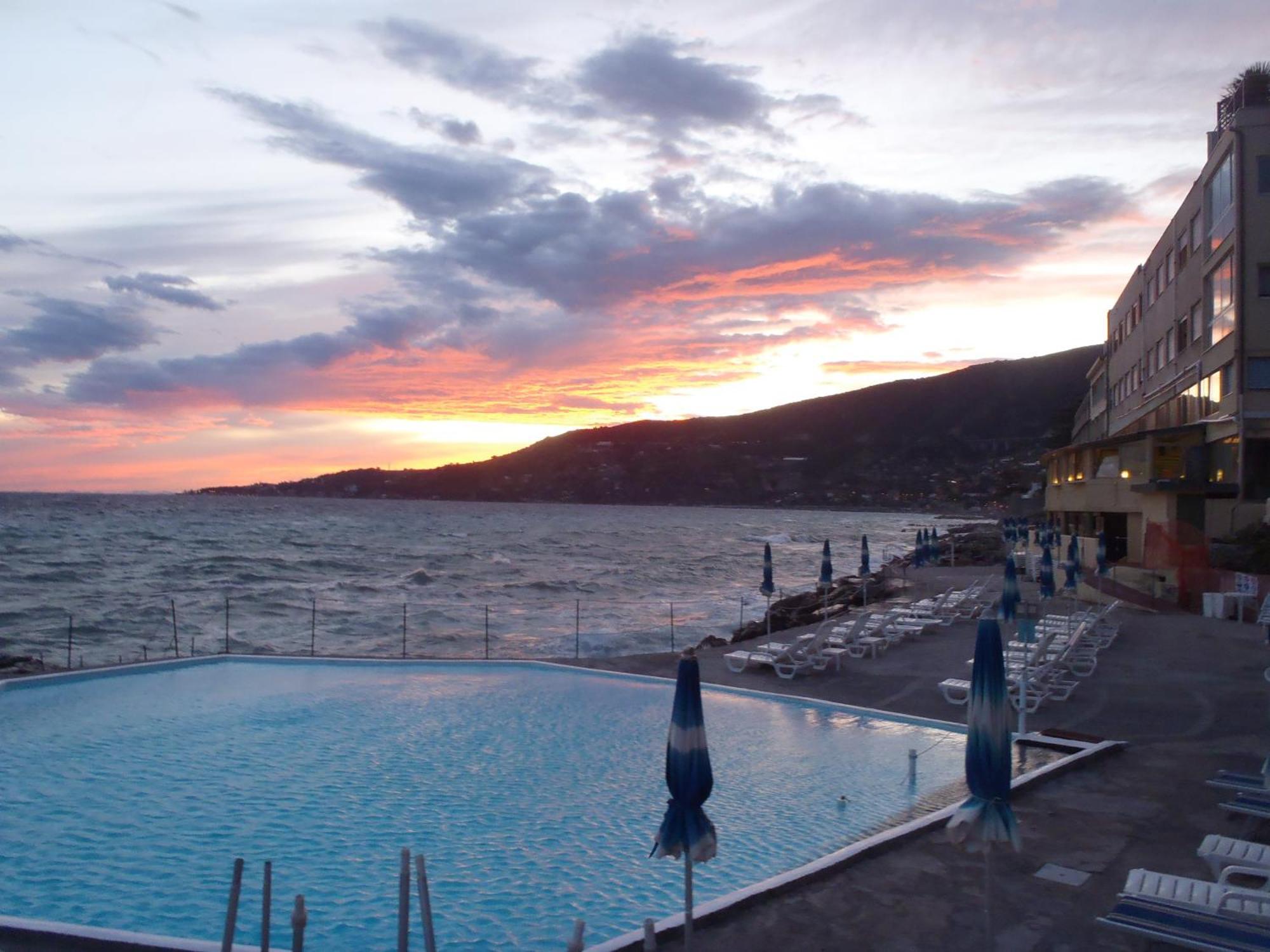 Hotel La Perla Del Capo Ospedaletti Exteriér fotografie
