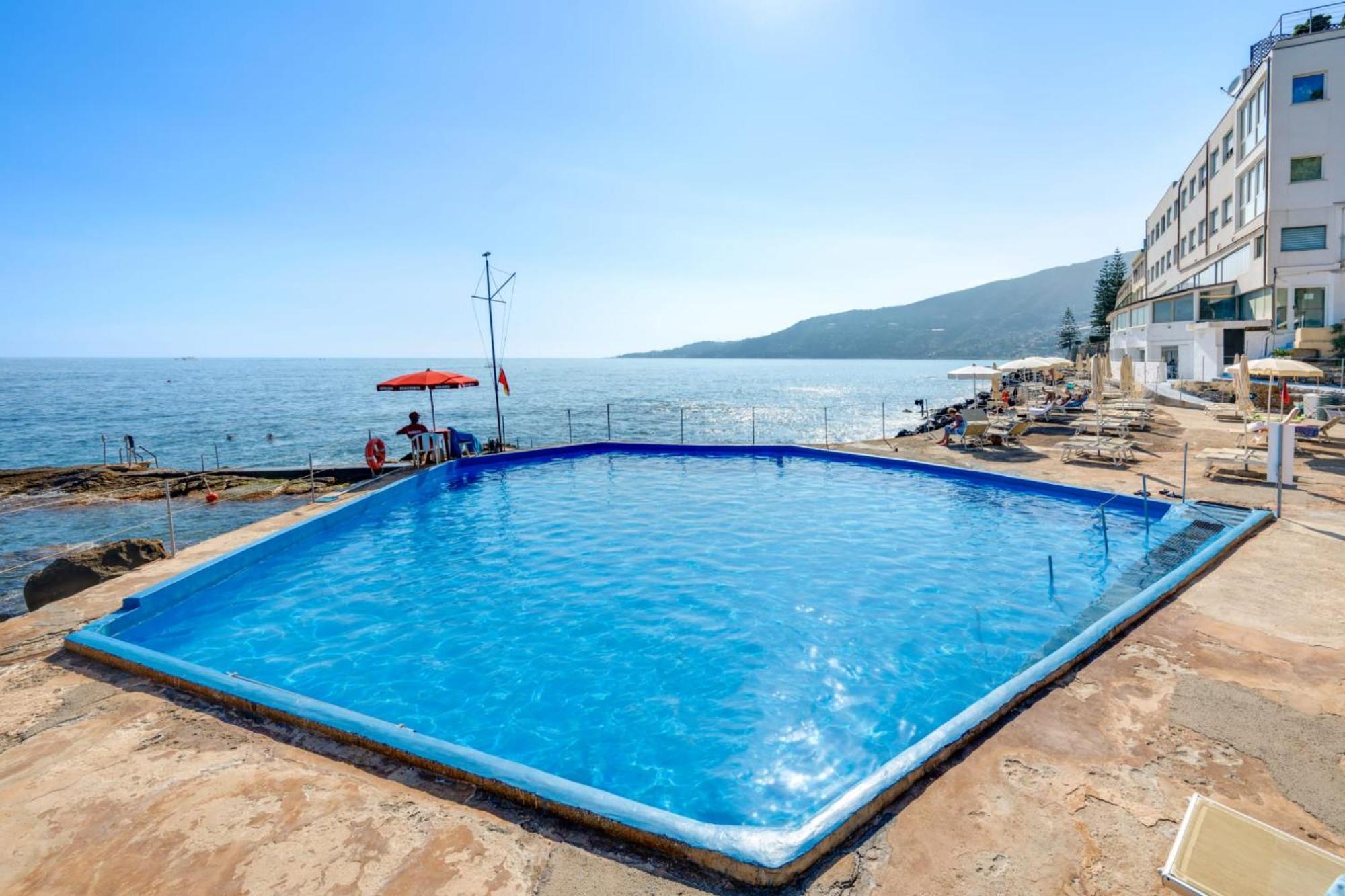 Hotel La Perla Del Capo Ospedaletti Exteriér fotografie